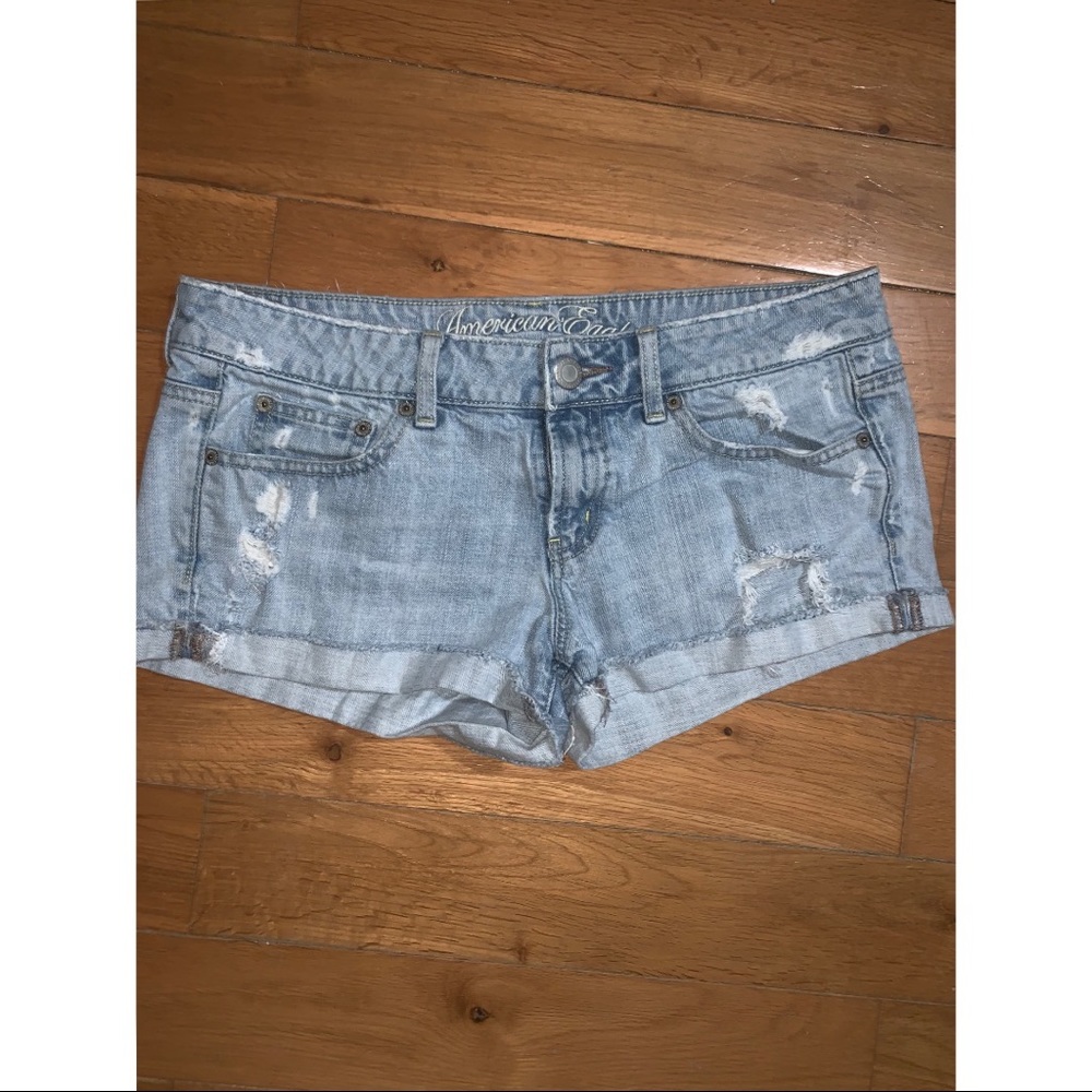 American eagle shorts.